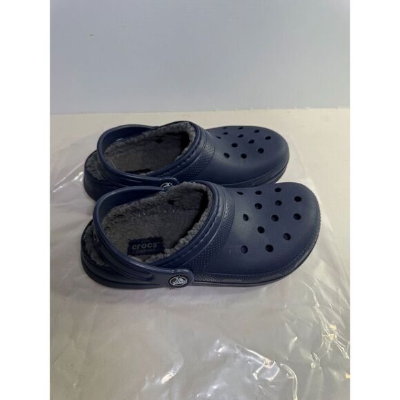 .4238 Crocs Navy Blue Fuzzy Clogs-US 1 Juniors - Picture 1 of 5